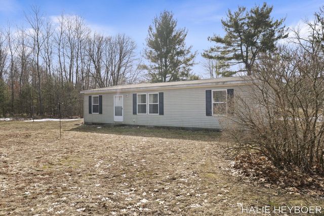 5430 128th Avenue, Manlius Twp, MI 49408