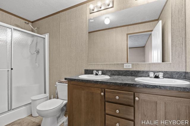 5430 128th Avenue, Manlius Twp, MI 49408