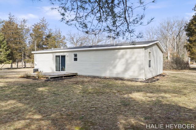 5430 128th Avenue, Manlius Twp, MI 49408