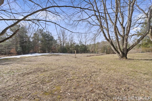 5430 128th Avenue, Manlius Twp, MI 49408