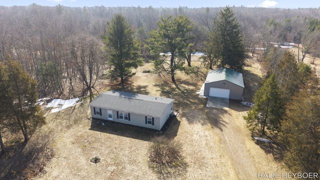 5430 128th Avenue, Manlius Twp, MI 49408