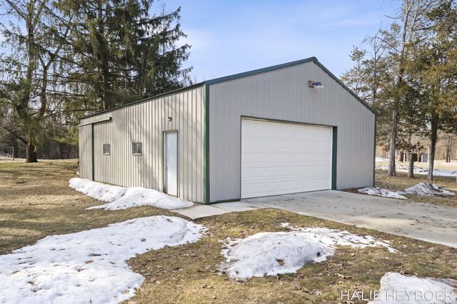 5430 128th Avenue, Manlius Twp, MI 49408