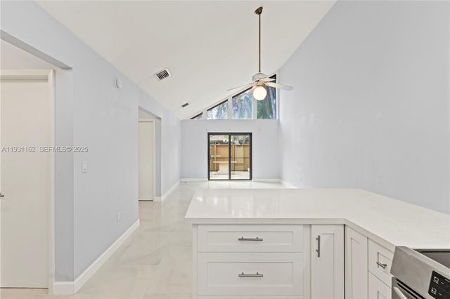 9301 SW 130th St, Miami, FL 33176