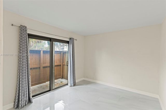 9301 SW 130th St, Miami, FL 33176