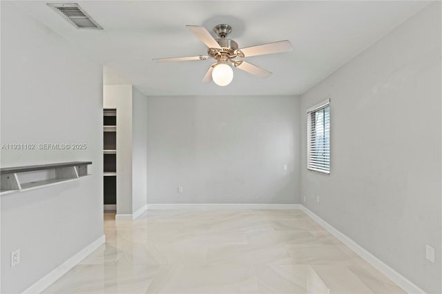 9301 SW 130th St, Miami, FL 33176