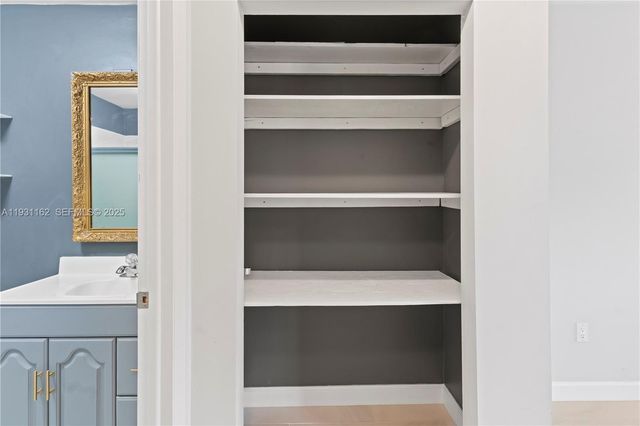 9301 SW 130th St, Miami, FL 33176