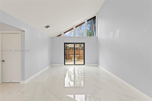 9301 SW 130th St, Miami, FL 33176