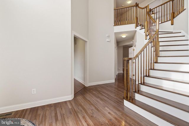 14 BARNYARD CT, Plainsboro, NJ 08536