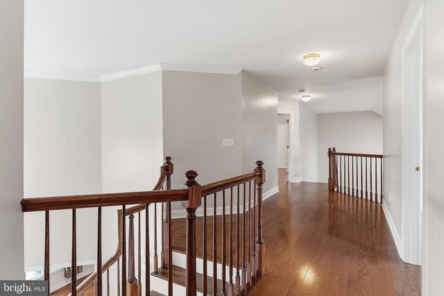 14 BARNYARD CT, Plainsboro, NJ 08536