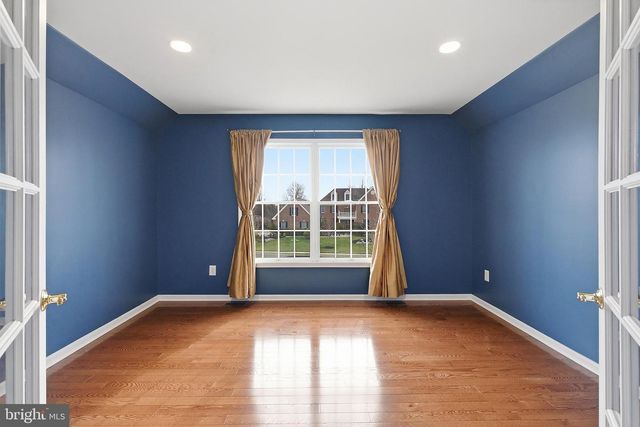 14 BARNYARD CT, Plainsboro, NJ 08536