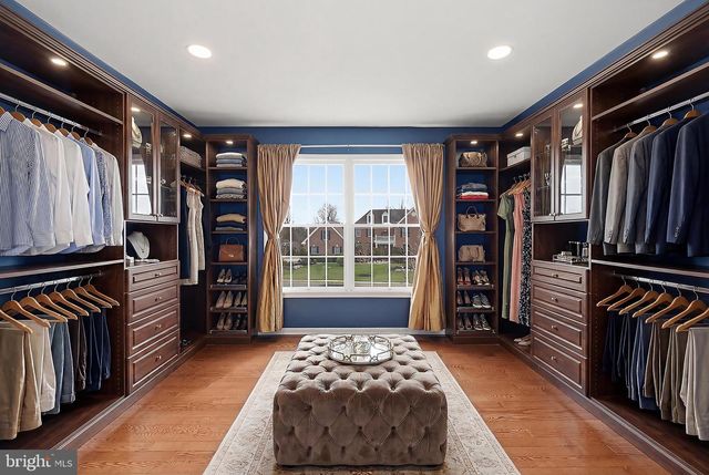 14 BARNYARD CT, Plainsboro, NJ 08536