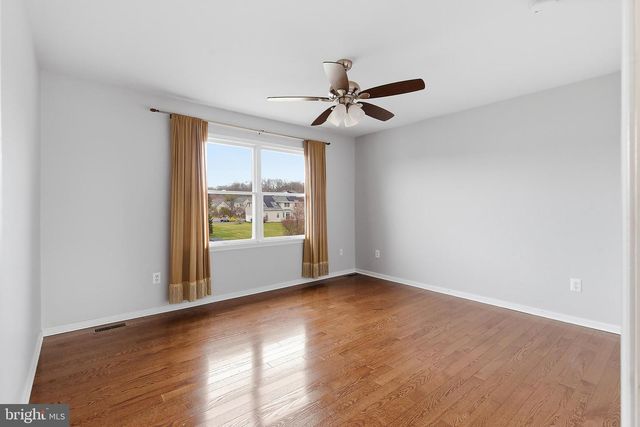 14 BARNYARD CT, Plainsboro, NJ 08536