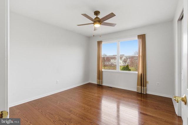 14 BARNYARD CT, Plainsboro, NJ 08536