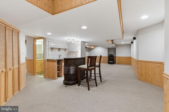 14 BARNYARD CT, Plainsboro, NJ 08536