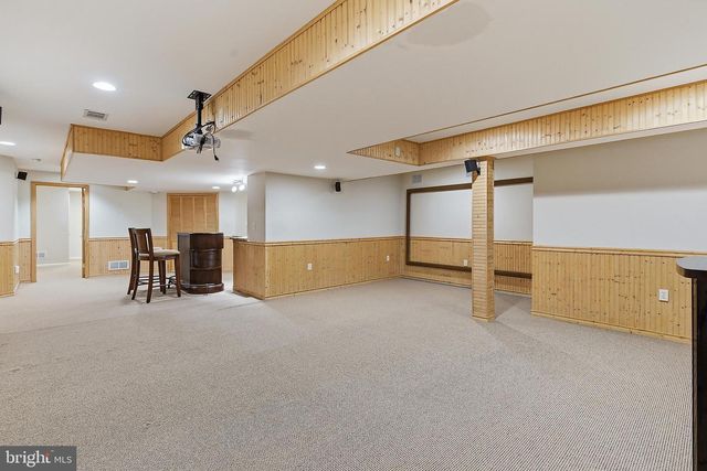 14 BARNYARD CT, Plainsboro, NJ 08536