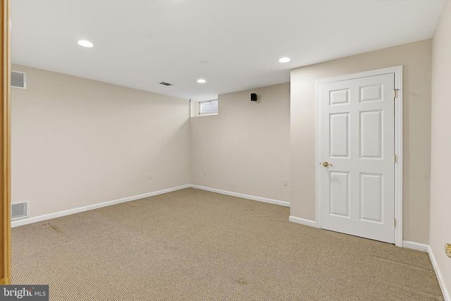 14 BARNYARD CT, Plainsboro, NJ 08536