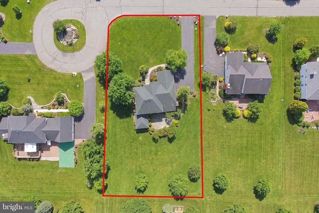 14 BARNYARD CT, Plainsboro, NJ 08536