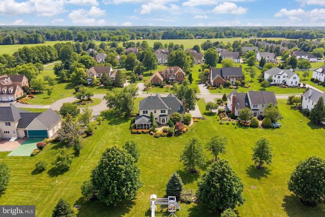 14 BARNYARD CT, Plainsboro, NJ 08536