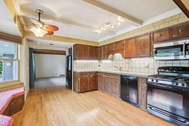 4425 N 143rd STREET, Brookfield, WI 53005