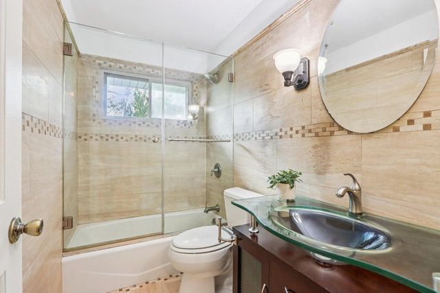 4425 N 143rd STREET, Brookfield, WI 53005