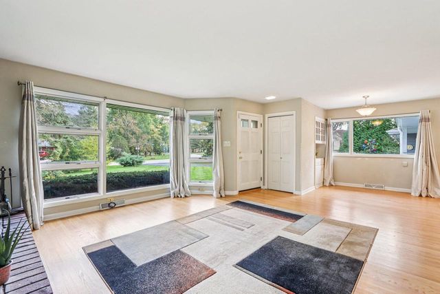 4425 N 143rd STREET, Brookfield, WI 53005