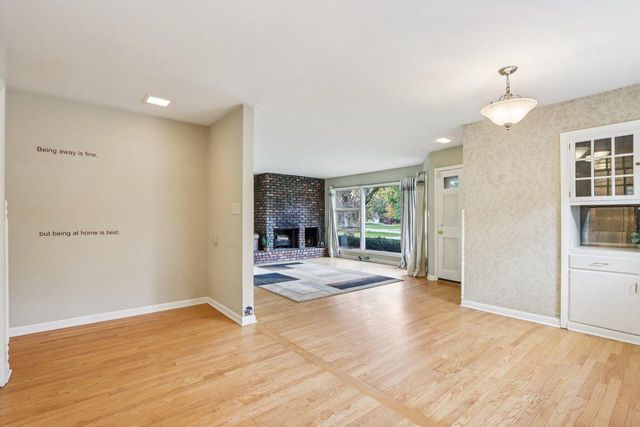 4425 N 143rd STREET, Brookfield, WI 53005