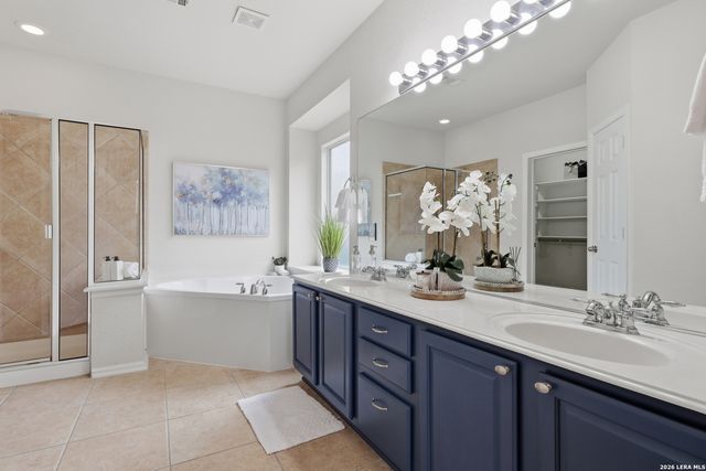 1852 Lookout Frst, San Antonio, TX 78260