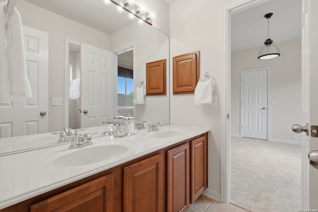 1852 Lookout Frst, San Antonio, TX 78260