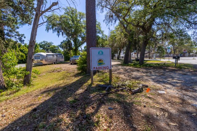 834 Bayshore Drive, Niceville, FL 32578