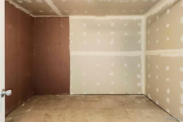 1605 Forest Springs Lane A, Ballwin, MO 63021