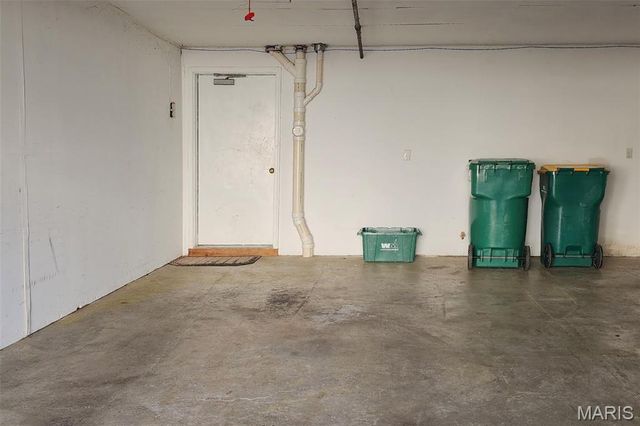 1605 Forest Springs Lane A, Ballwin, MO 63021