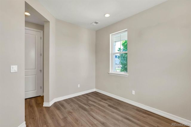 257 S Scottsburg Court, Aurora, CO 80018