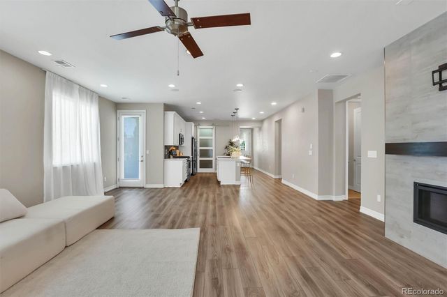 257 S Scottsburg Court, Aurora, CO 80018