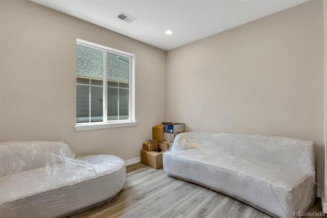 257 S Scottsburg Court, Aurora, CO 80018
