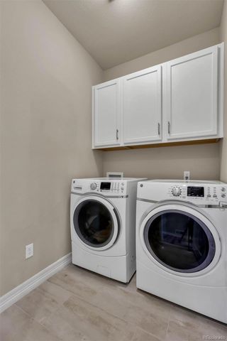 257 S Scottsburg Court, Aurora, CO 80018