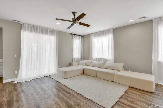 257 S Scottsburg Court, Aurora, CO 80018