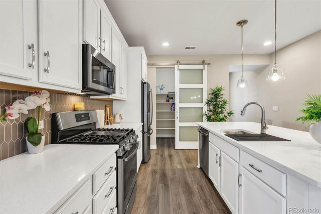 257 S Scottsburg Court, Aurora, CO 80018