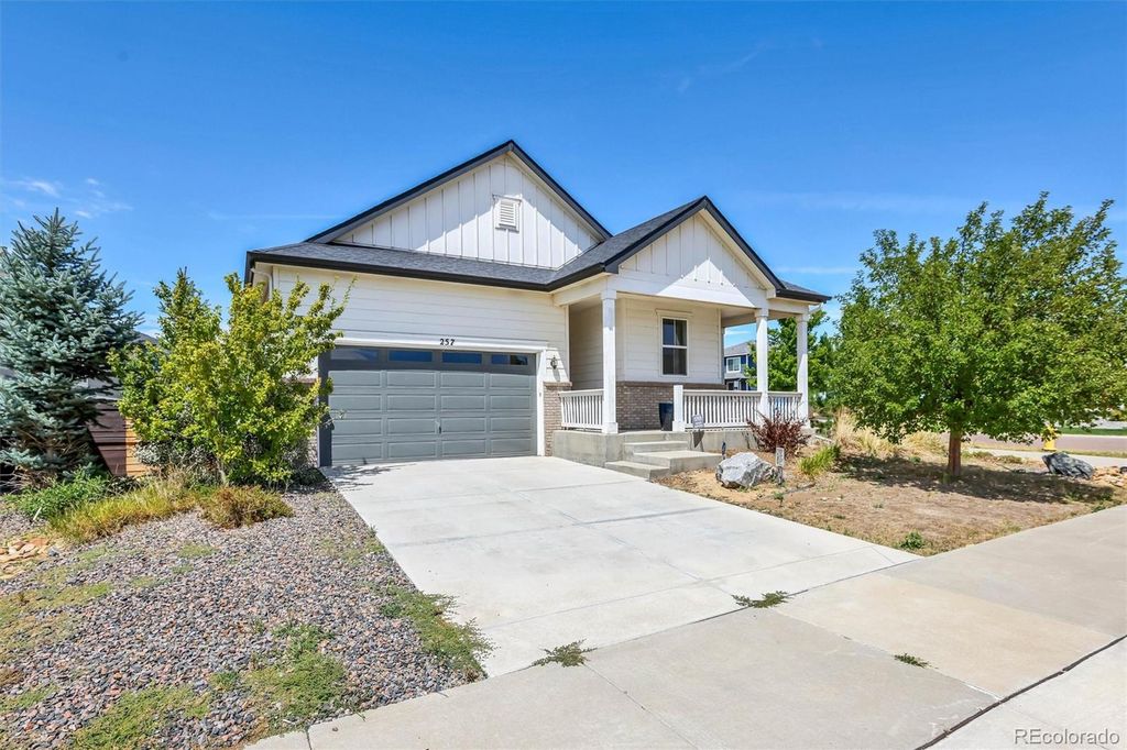 257 S Scottsburg Court, Aurora, CO 80018