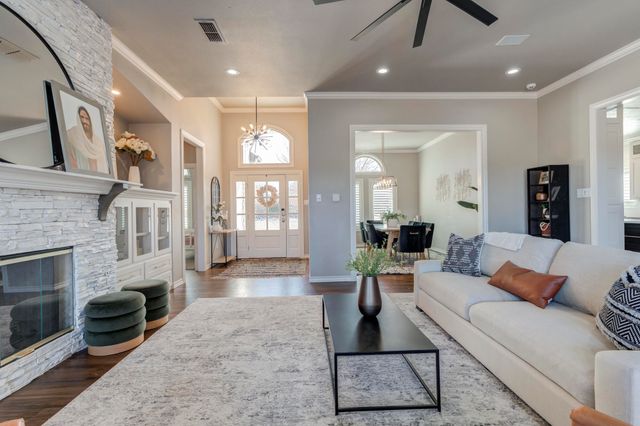 8118 County Rd 7610, Wolfforth, TX 79382