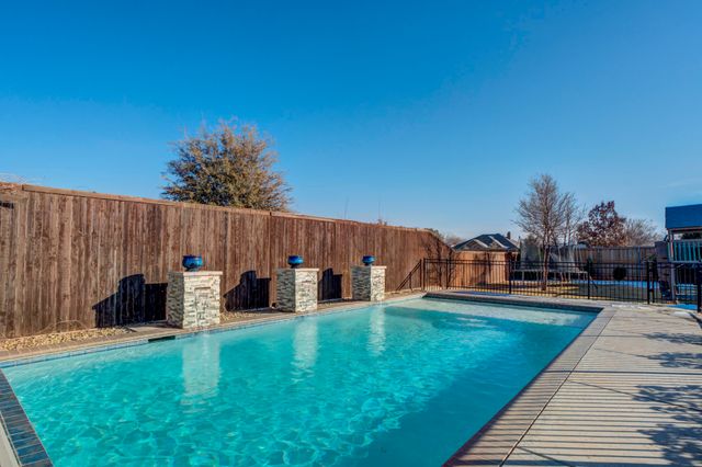 8118 County Rd 7610, Wolfforth, TX 79382