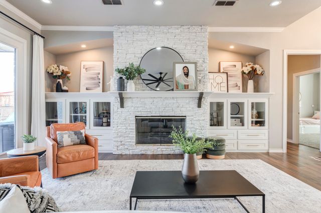 8118 County Rd 7610, Wolfforth, TX 79382