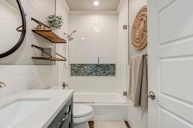 8118 County Rd 7610, Wolfforth, TX 79382