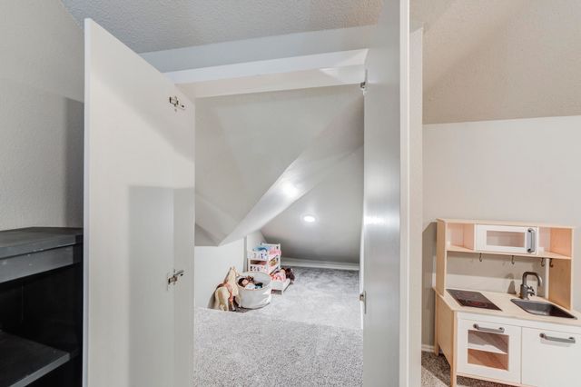 8118 County Rd 7610, Wolfforth, TX 79382