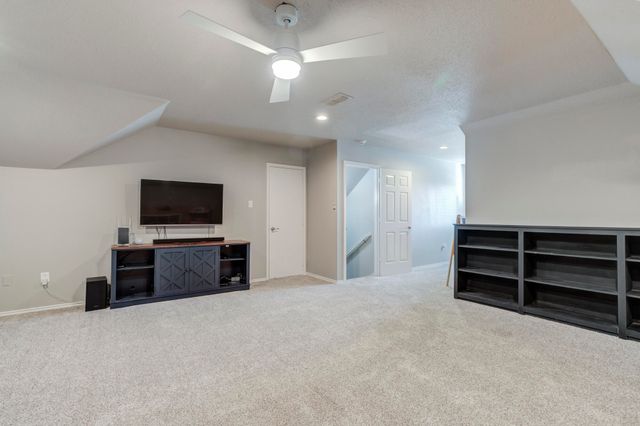 8118 County Rd 7610, Wolfforth, TX 79382