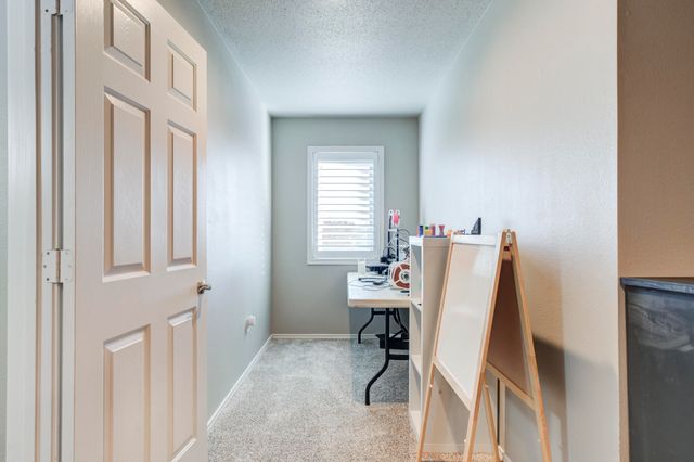 8118 County Rd 7610, Wolfforth, TX 79382