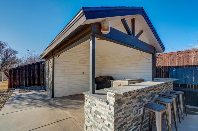 8118 County Rd 7610, Wolfforth, TX 79382