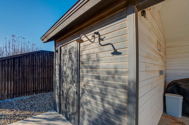 8118 County Rd 7610, Wolfforth, TX 79382