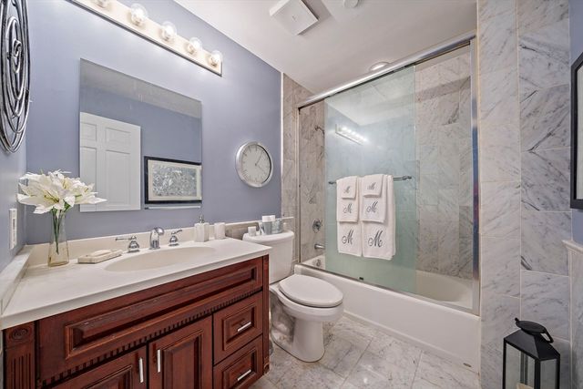 2001 Marina Dr 506W, Quincy, MA 02171