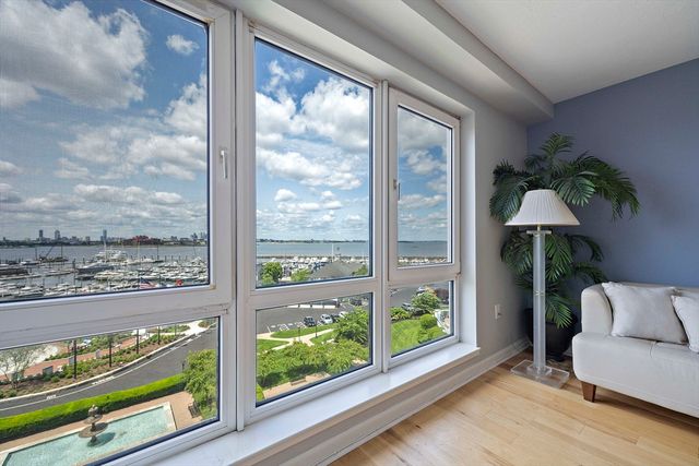 2001 Marina Dr 506W, Quincy, MA 02171