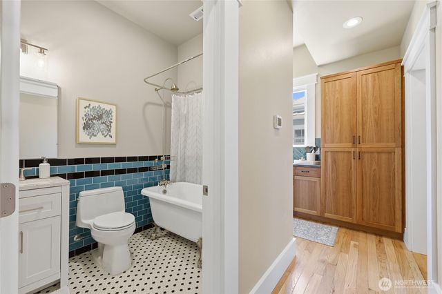 828 Tyler Street, Port Townsend, WA 98368